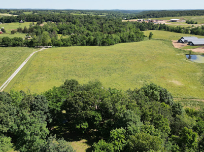 Beautiful 98 Acre Ranch in the Ozark Mountains - image 11