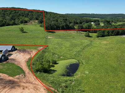 Beautiful 98 Acre Ranch in the Ozark Mountains - image 40