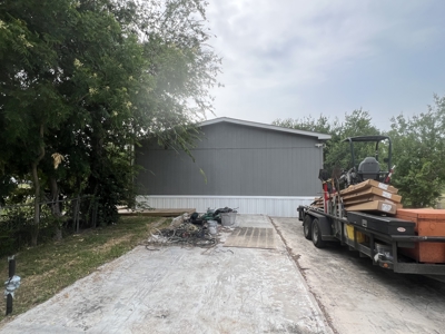 New 3/2 Home in Mathis with Dual Street Access! - image 5