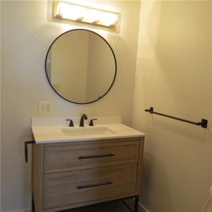 Remodeled 3 Bedroom Home in Stanberry, MO - image 12