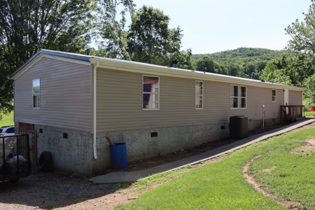 Country Home for Sale in Glade Spring VA - image 25