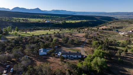 Colorado Country Home on 5.3 Acres Near Hotchkiss - image 4