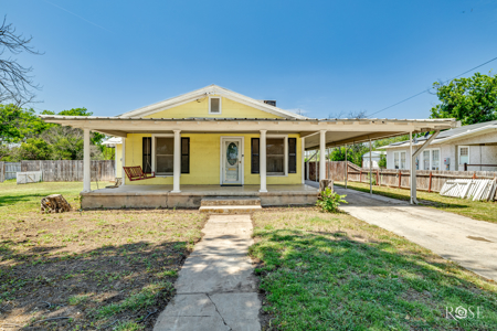 Updated 4-Bedroom Home for Sale in Sonora, TX - image 1