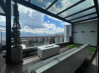 Luxurious Penthouse Duplex in Envigado - image 16