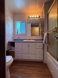Beautiful Maintained Home on Pristine Land! - image 15