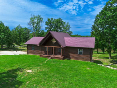 Secluded Log Home With Acreage In Fulton County Arkansas - image 2