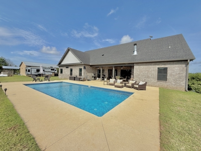 Beautiful Country Home and 103.7 acres of land Ashford, AL - image 11