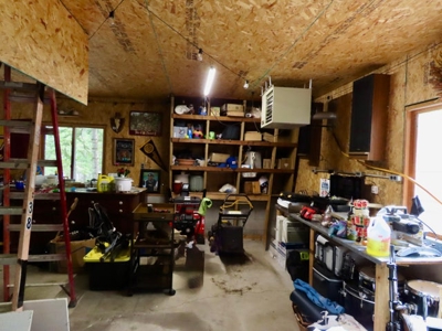 Cozy Year-Round Home or Getaway Near Atlanta, MI! - image 28