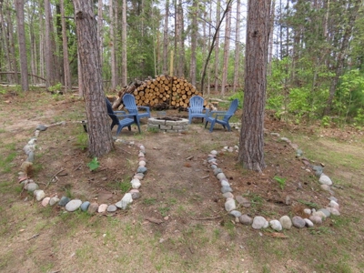 Cozy Year-Round Home or Getaway Near Atlanta, MI! - image 37