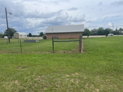 Home with 3 bedrooms on 1+ acre in Wicksburg, Alabama for Sale - image 19