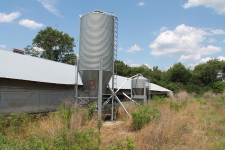 Four House Breeder Farm For Sale in Americus, GA - image 1