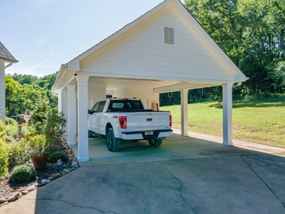 Country Home for Sale in Giles County, Tennessee - image 32