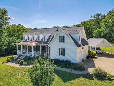 Country Home for Sale in Giles County, Tennessee - image 10