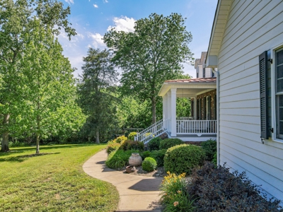 Country Home for Sale in Giles County, Tennessee - image 8