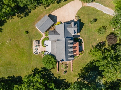 Country Home for Sale in Giles County, Tennessee - image 3