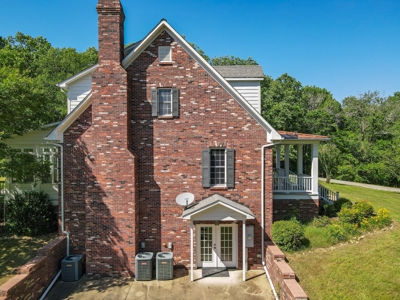 Country Home for Sale in Giles County, Tennessee - image 13