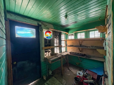 Eastern Oregon Two Bedroom Investment Home - image 11