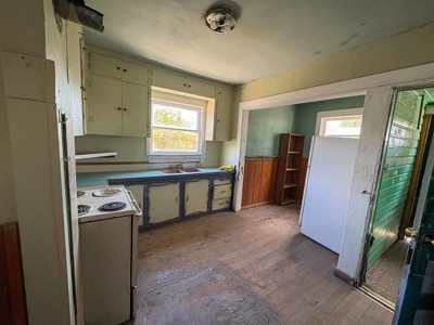 Eastern Oregon Two Bedroom Investment Home - image 4
