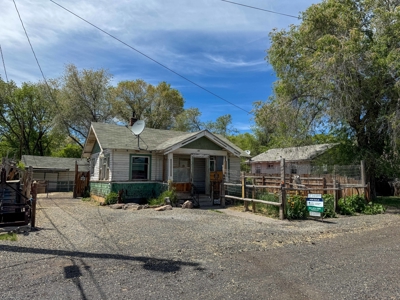 Eastern Oregon Two Bedroom Investment Home - image 1