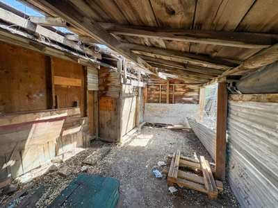 Eastern Oregon Two Bedroom Investment Home - image 19