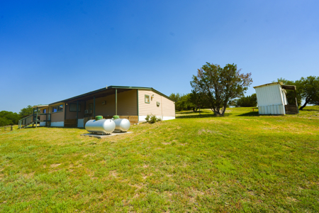 Country Living Early, TX – Acreage with Tanks & Trees - image 18