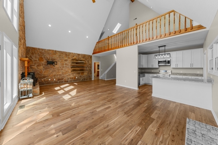 Country Home for Sale in Giles County, Tennessee - image 9