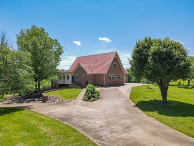 Country Home for Sale in Giles County, Tennessee - image 33