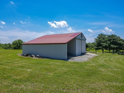 Country Home for Sale in Giles County, Tennessee - image 47