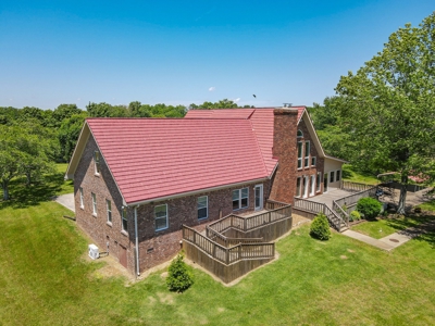 Country Home for Sale in Giles County, Tennessee - image 41
