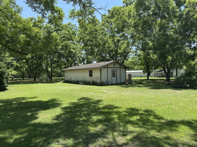 Beautiful Homesite situated on 7.27 acres with mature pecan trees - image 6