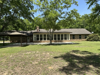 Beautiful Homesite situated on 7.27 acres with mature pecan trees - image 8