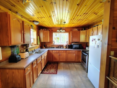 Country Home with Acreage for Sale in Glidden, Wisconsin - image 10