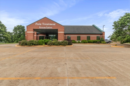 Medical Office In West Plains, Howell County, Missouri - image 1