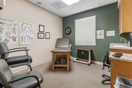 Medical Office In West Plains, Howell County, Missouri - image 11
