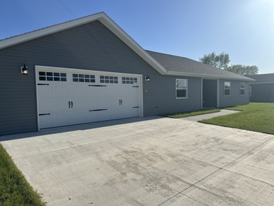 AUCTION Southwest IA New Build — Zero-Entry Ranch, Move-In Ready! - image 27