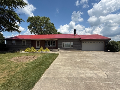 Country Ranch Home Auction - July 29th @ 6PM - image 24