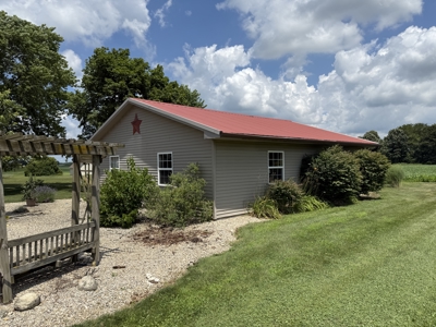 Country Ranch Home Auction - July 29th @ 6PM - image 20