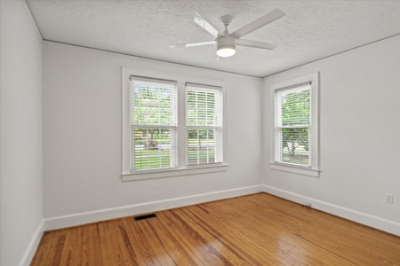 Historic Charm. Modern Upgrades. Prime Location. Cheraw, SC - image 28