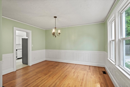 Historic Charm. Modern Upgrades. Prime Location. Cheraw, SC - image 12