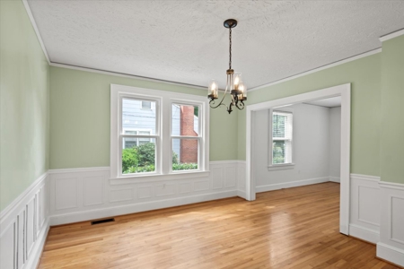 Historic Charm. Modern Upgrades. Prime Location. Cheraw, SC - image 13