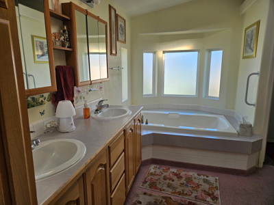 Quaint spacious town home in Great Falls Montana - image 14