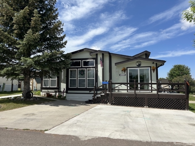 Quaint spacious town home in Great Falls Montana - image 1