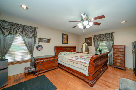 Country Home For Sale in Winona, Texas - image 29