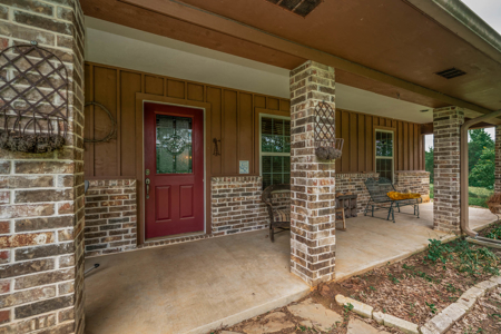 Country Home For Sale in Winona, Texas - image 8