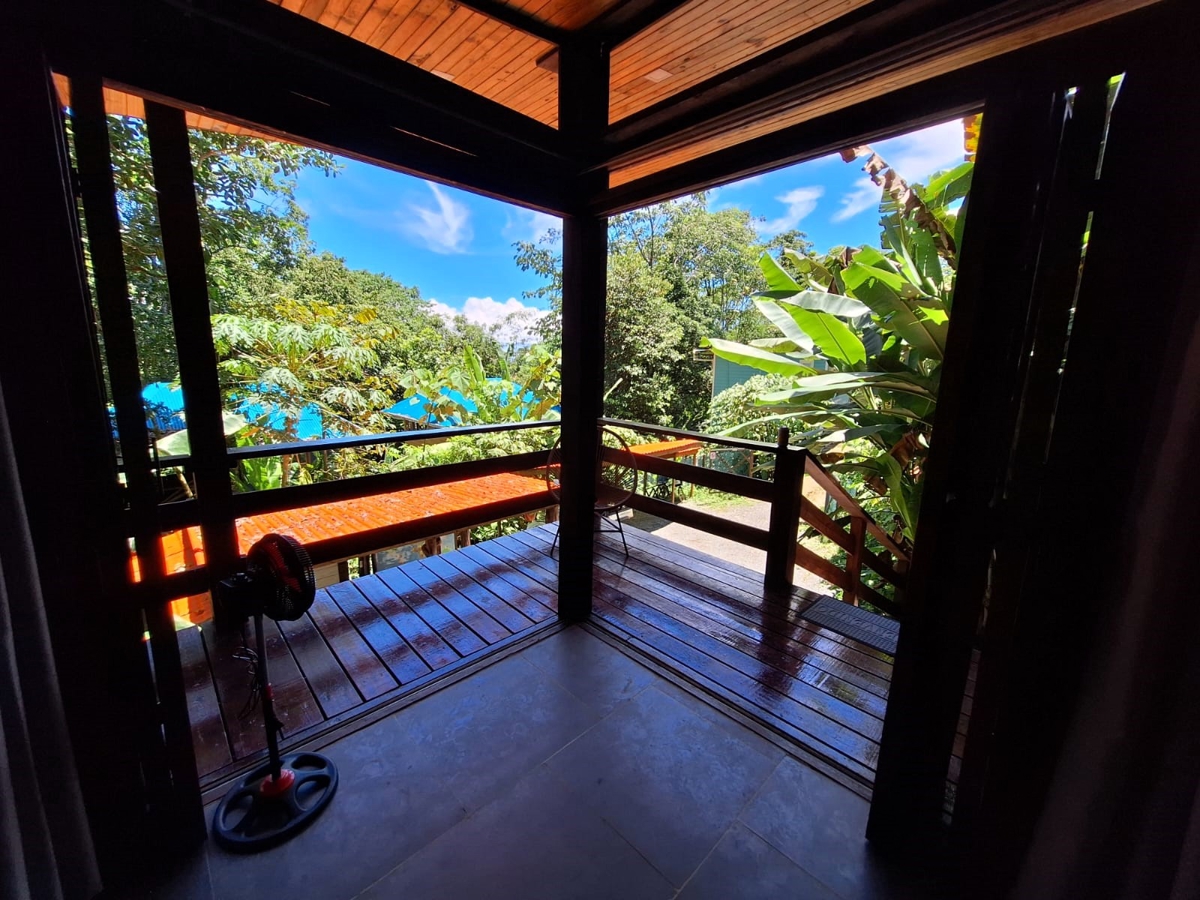 Turnkey Titled Cabin, New 2024 Build — Near Bluff Beach, Isla Colón - 6