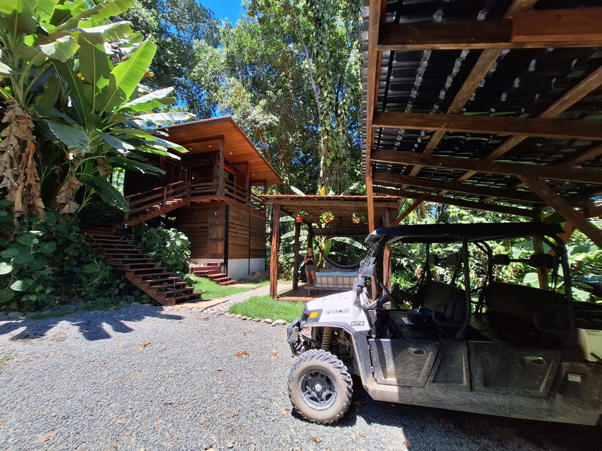 Turnkey Titled Cabin, New 2024 Build — Near Bluff Beach, Isla Colón - 9