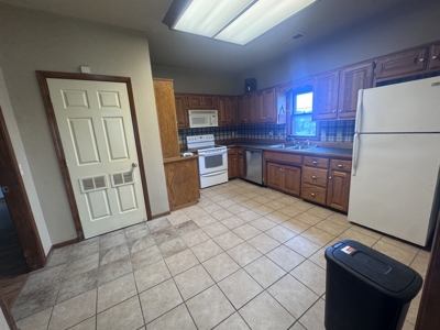 Come Take A Look At This Affordable 2 Bedroom Cottage! - image 4