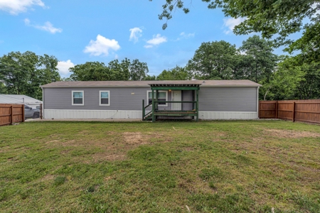 Country Home for Sale in Wayne County, Tennessee - image 5