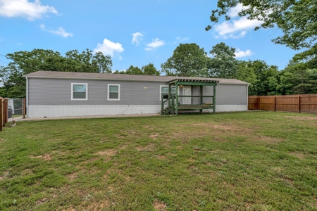 Country Home for Sale in Wayne County, Tennessee - image 6