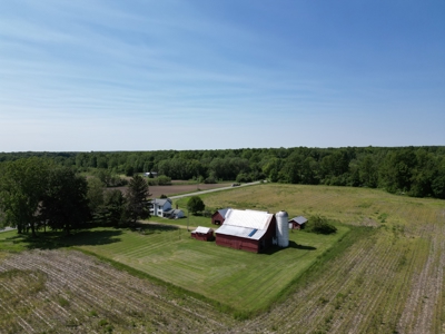 Farm house in Delaware County BGWS - image 14